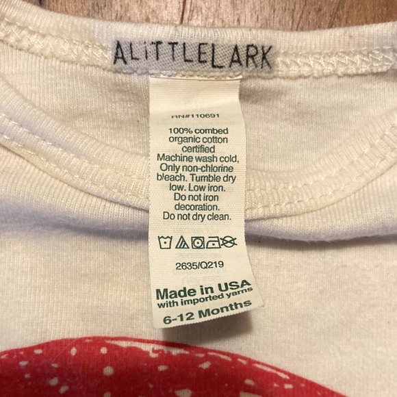 A Little Lark onesie - Picture 3 of 6